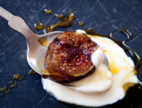 Grilled Figs with Creme Fraiche and Chestnut Honey-18